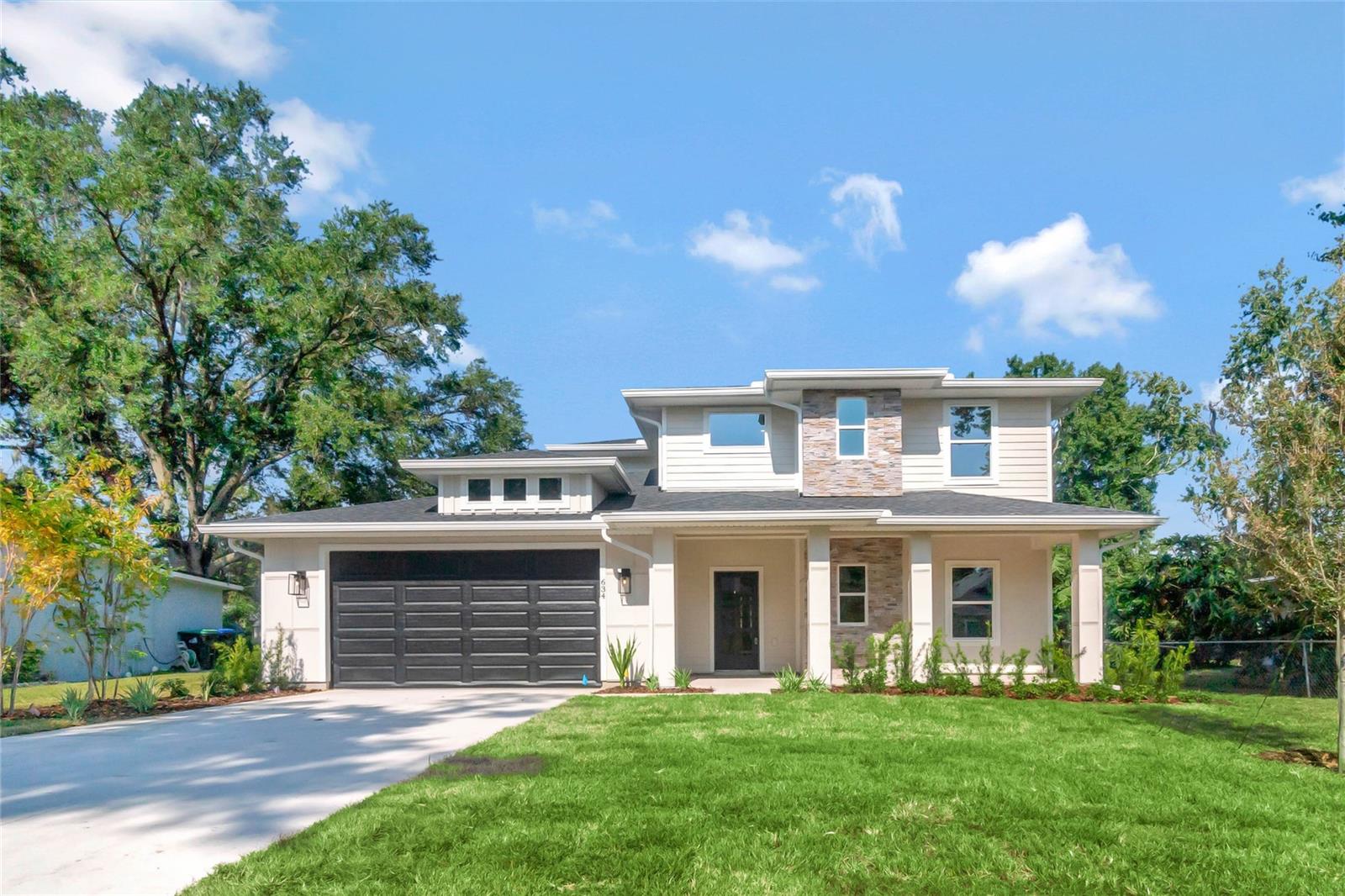 Single Family Residence em WINTER GARDEN, FL - Daniel Dourado