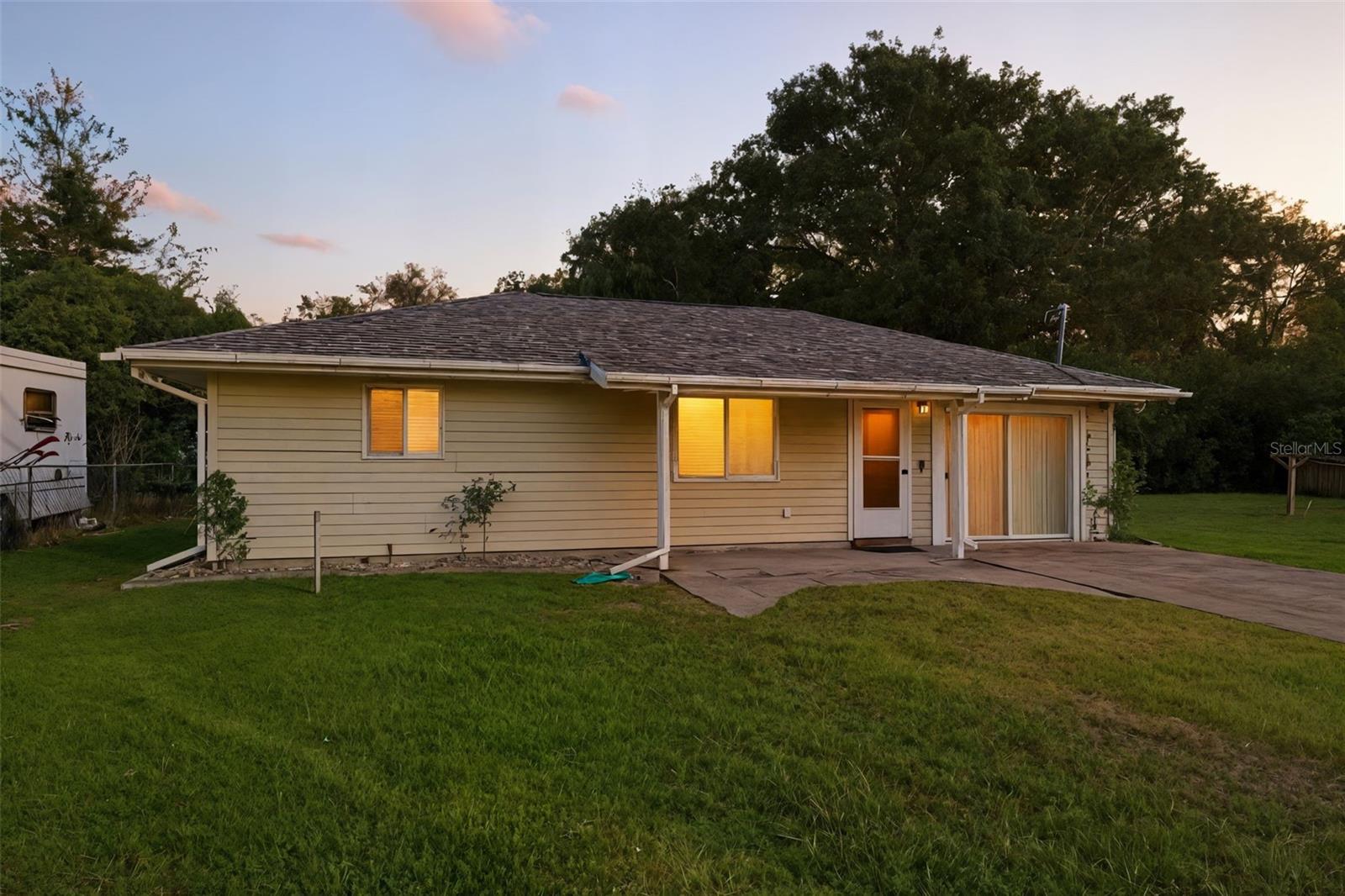 Single Family Residence em SPRING HILL, FL - Daniel Dourado