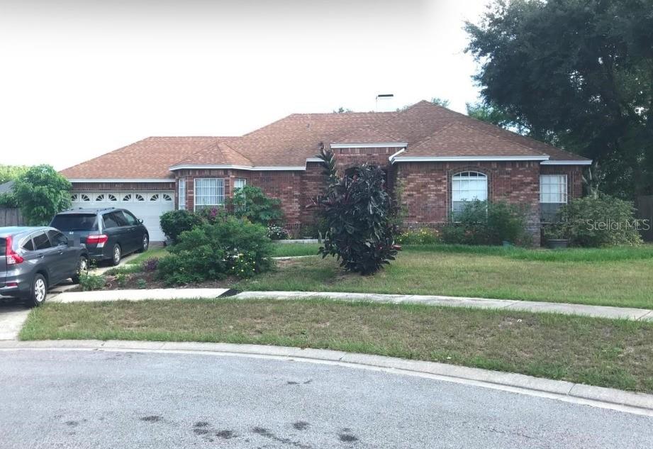 Single Family Residence in ORLANDO, FL - Daniel Dourado