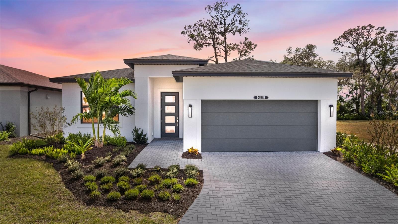 Single Family Residence in PARRISH, FL - Daniel Dourado