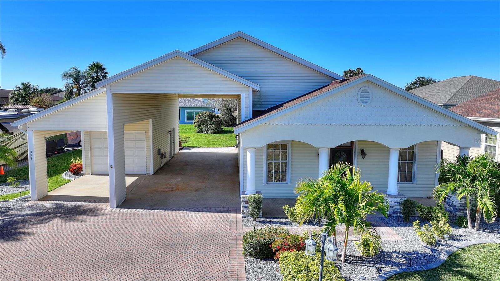 Single Family Residence em POLK CITY, FL - Daniel Dourado