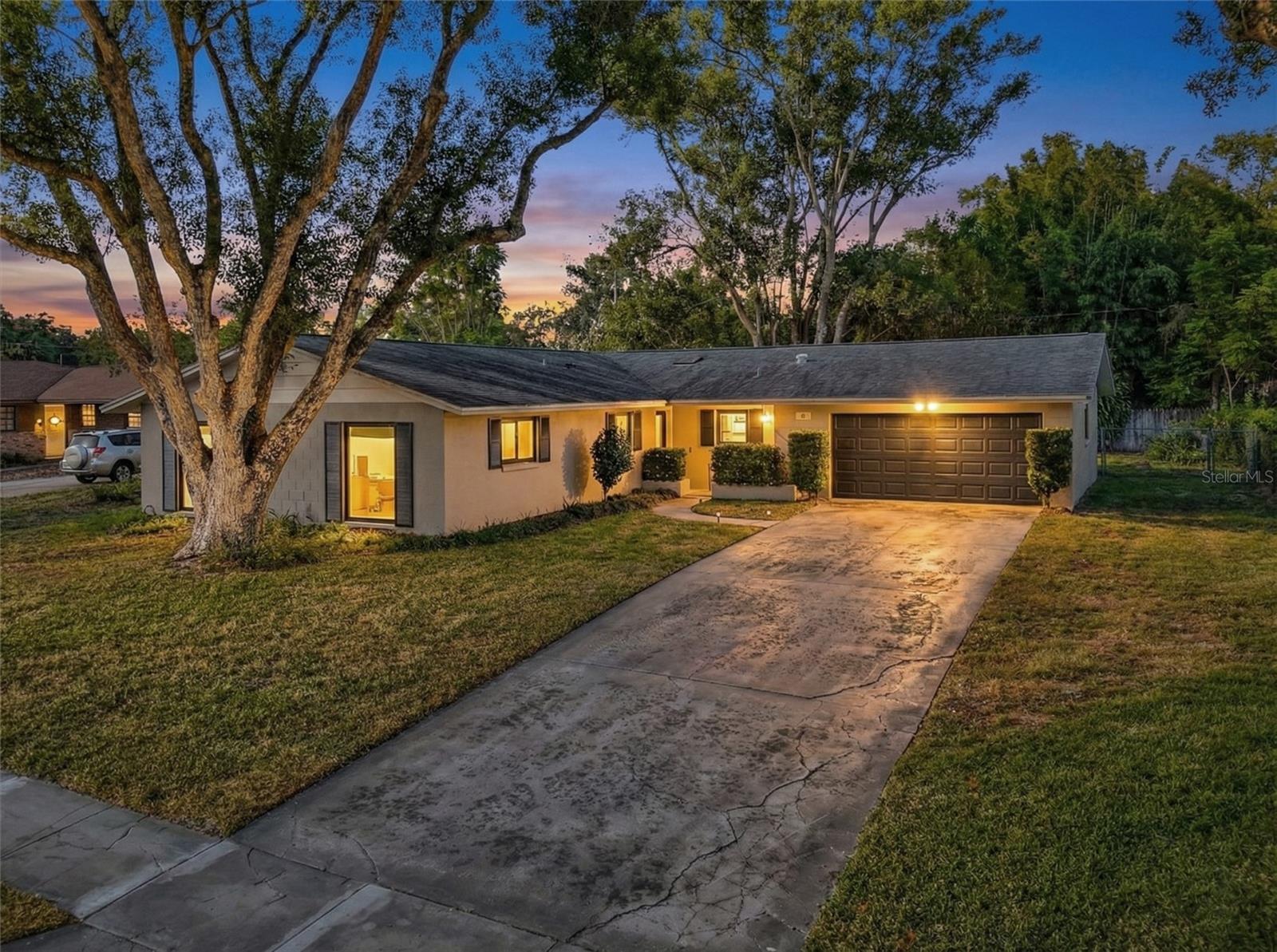 Single Family Residence em ALTAMONTE SPRINGS, FL - Daniel Dourado