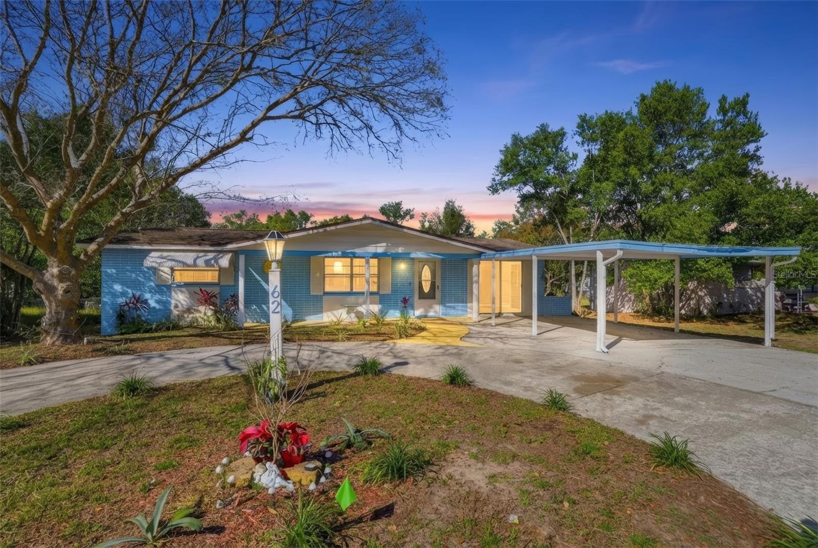 Single Family Residence em BEVERLY HILLS, FL - Daniel Dourado