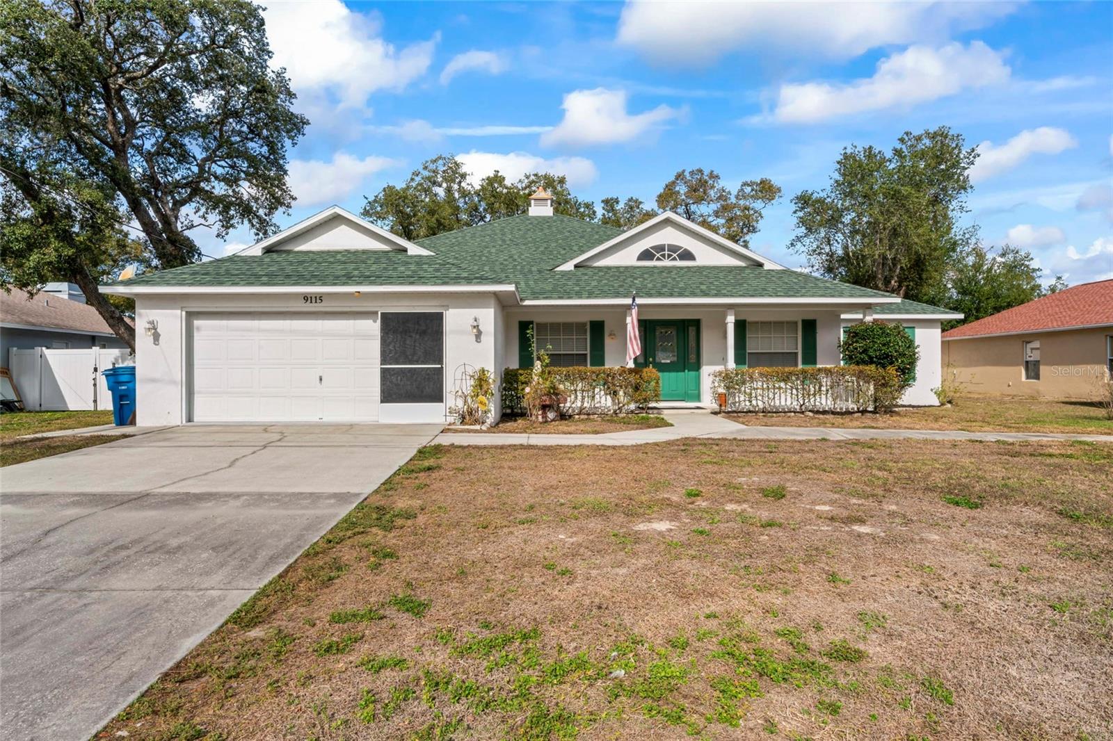 Single Family Residence em SPRING HILL, FL - Daniel Dourado
