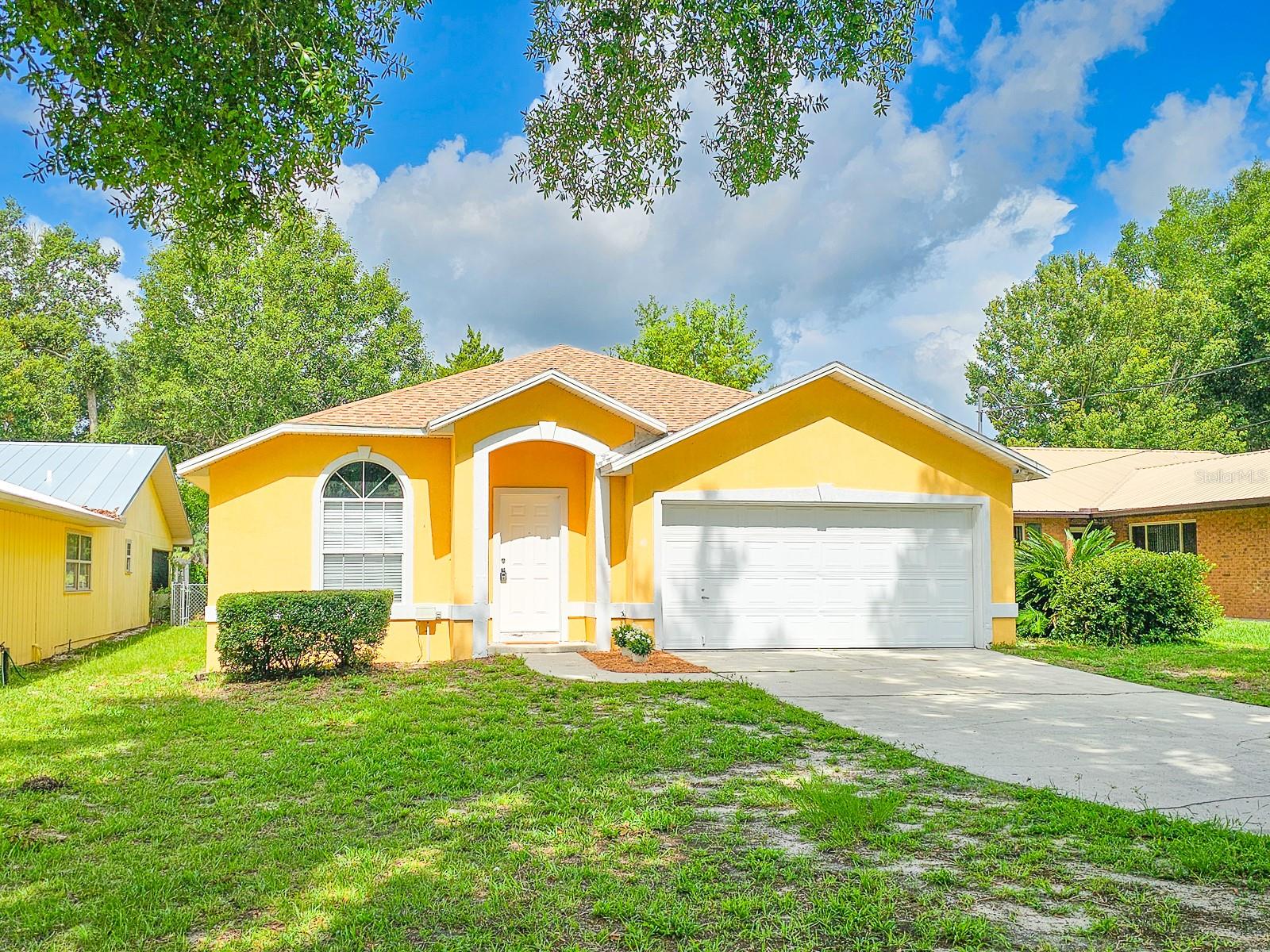Single Family Residence in KEYSTONE HEIGHTS, FL - Daniel Dourado