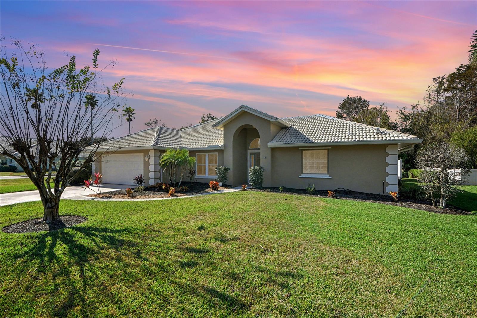 Single Family Residence em PORT ORANGE, FL - Daniel Dourado