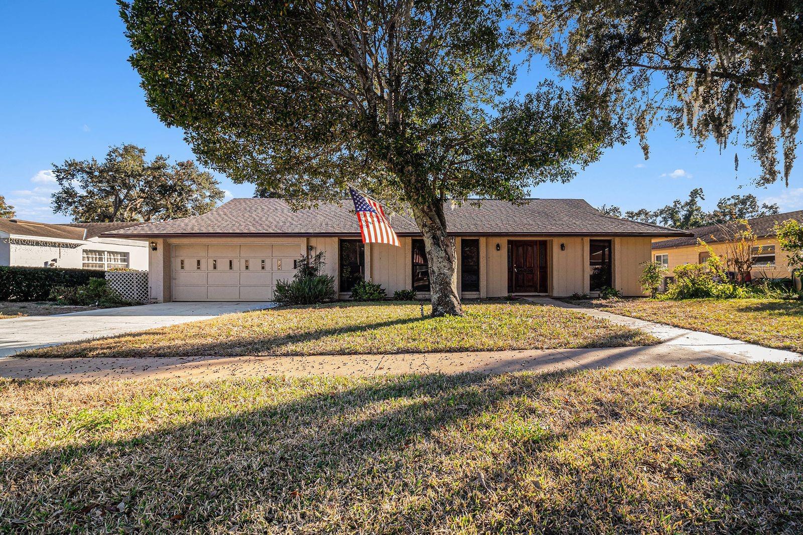 Single Family Residence em OCOEE, FL - Daniel Dourado