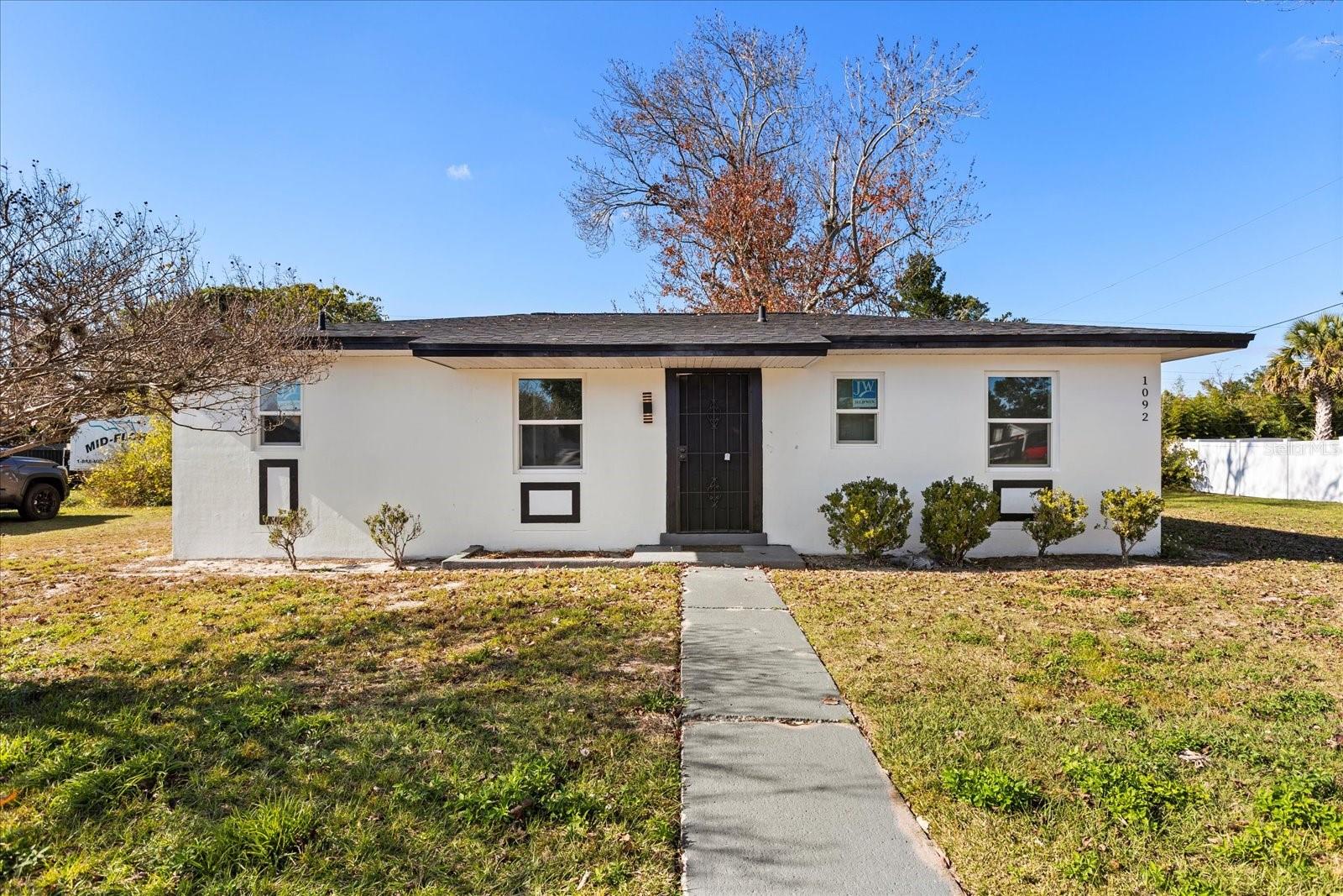 Single Family Residence em DELTONA, FL - Daniel Dourado