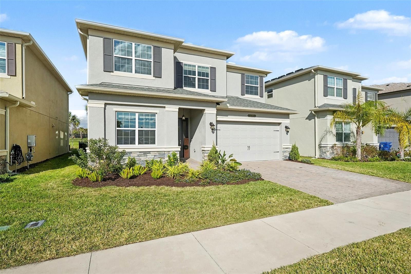 Single Family Residence in WESLEY CHAPEL, FL - Daniel Dourado