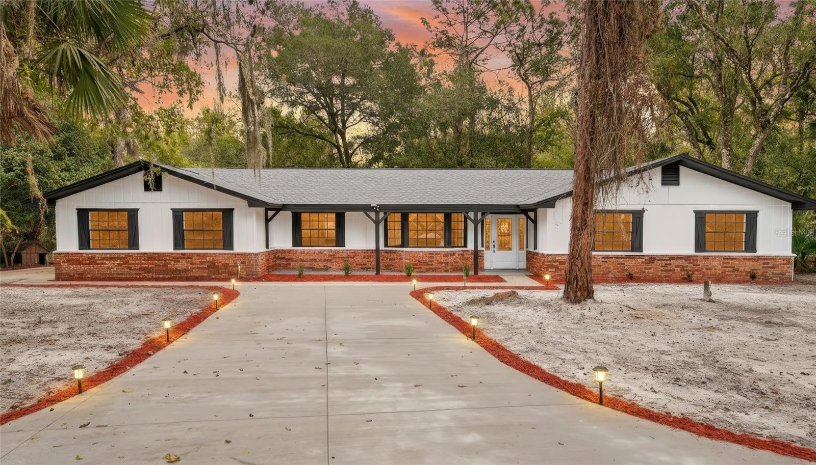 Single Family Residence em PORT ORANGE, FL - Daniel Dourado