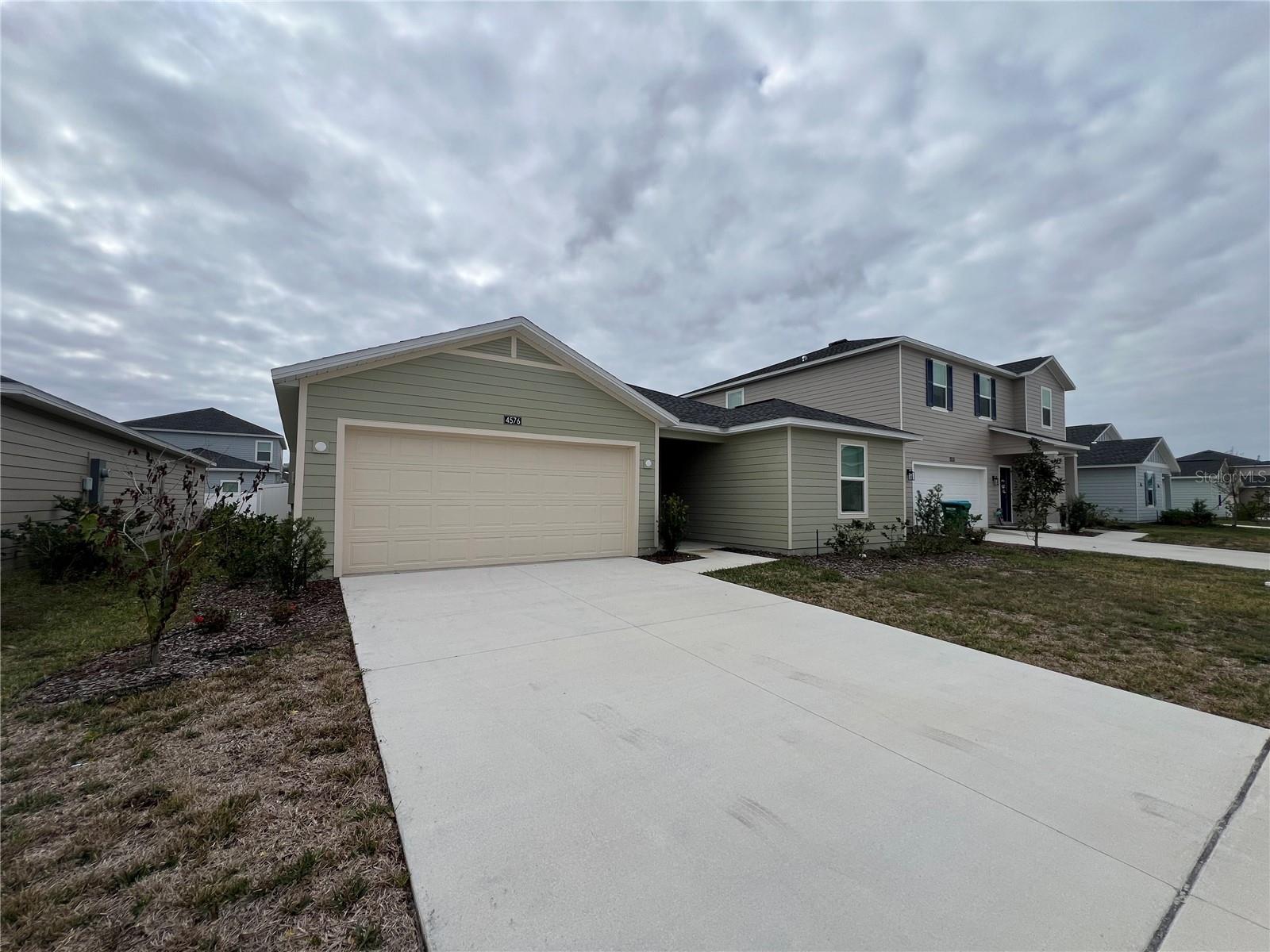 Single Family Residence in OCALA, FL - Daniel Dourado