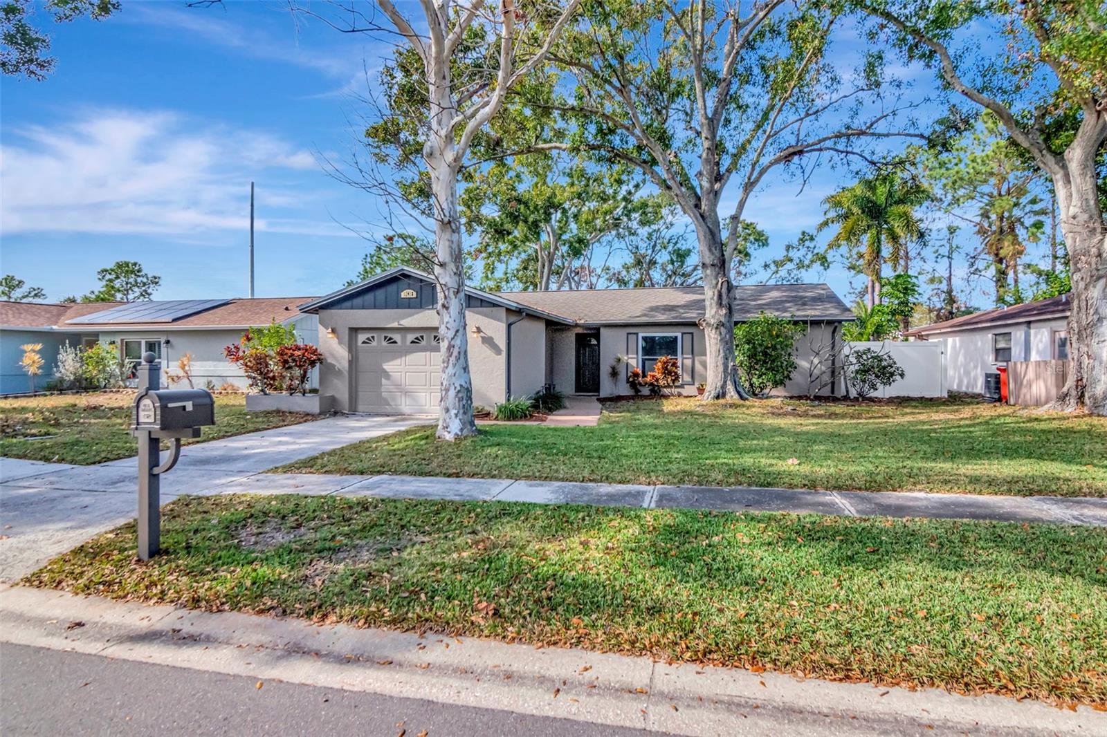 Single Family Residence em LARGO, FL - Daniel Dourado