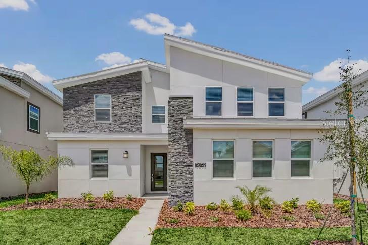 Single Family Residence in DAVENPORT, FL - Daniel Dourado