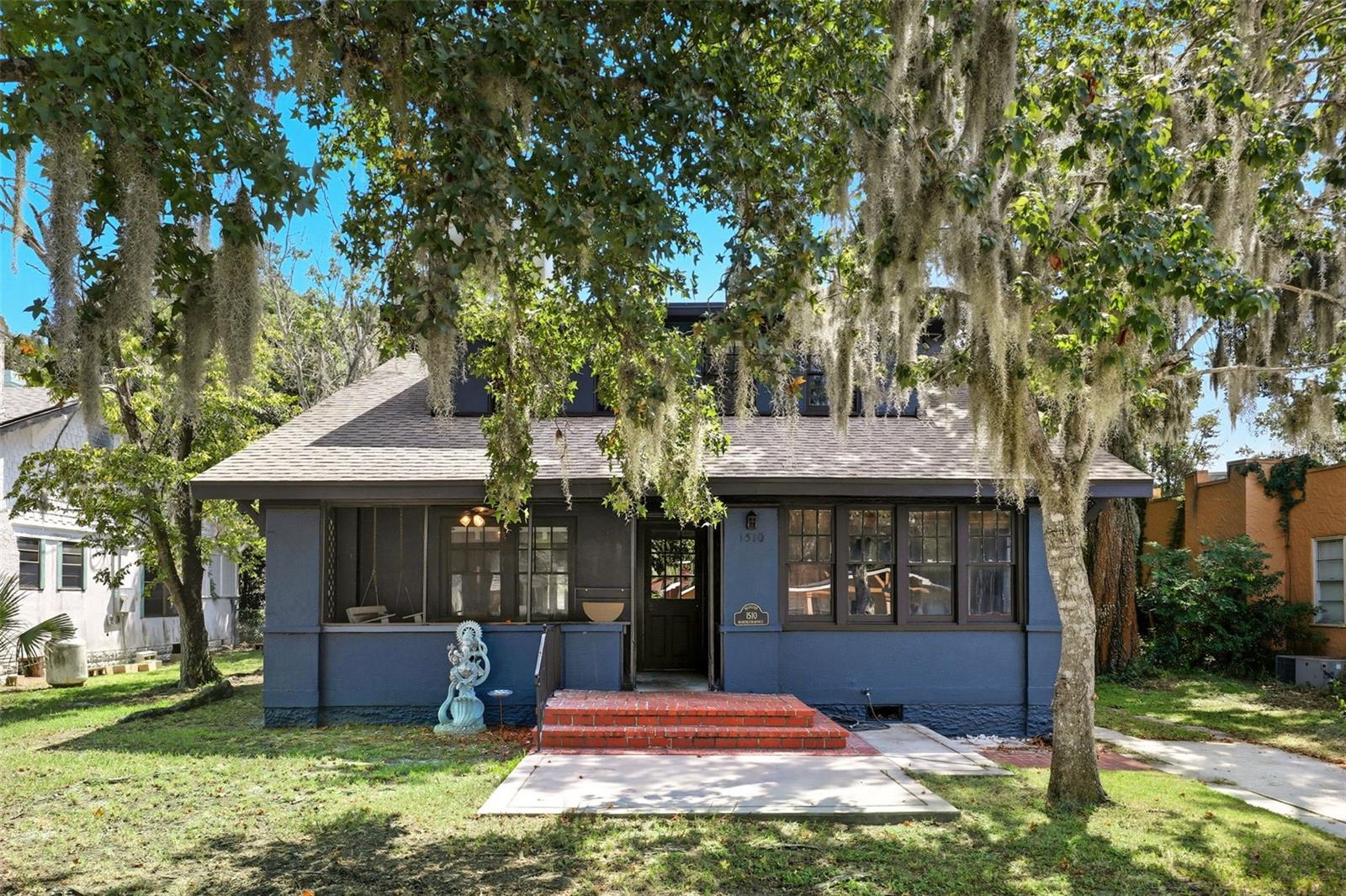 Single Family Residence in EUSTIS, FL - Daniel Dourado