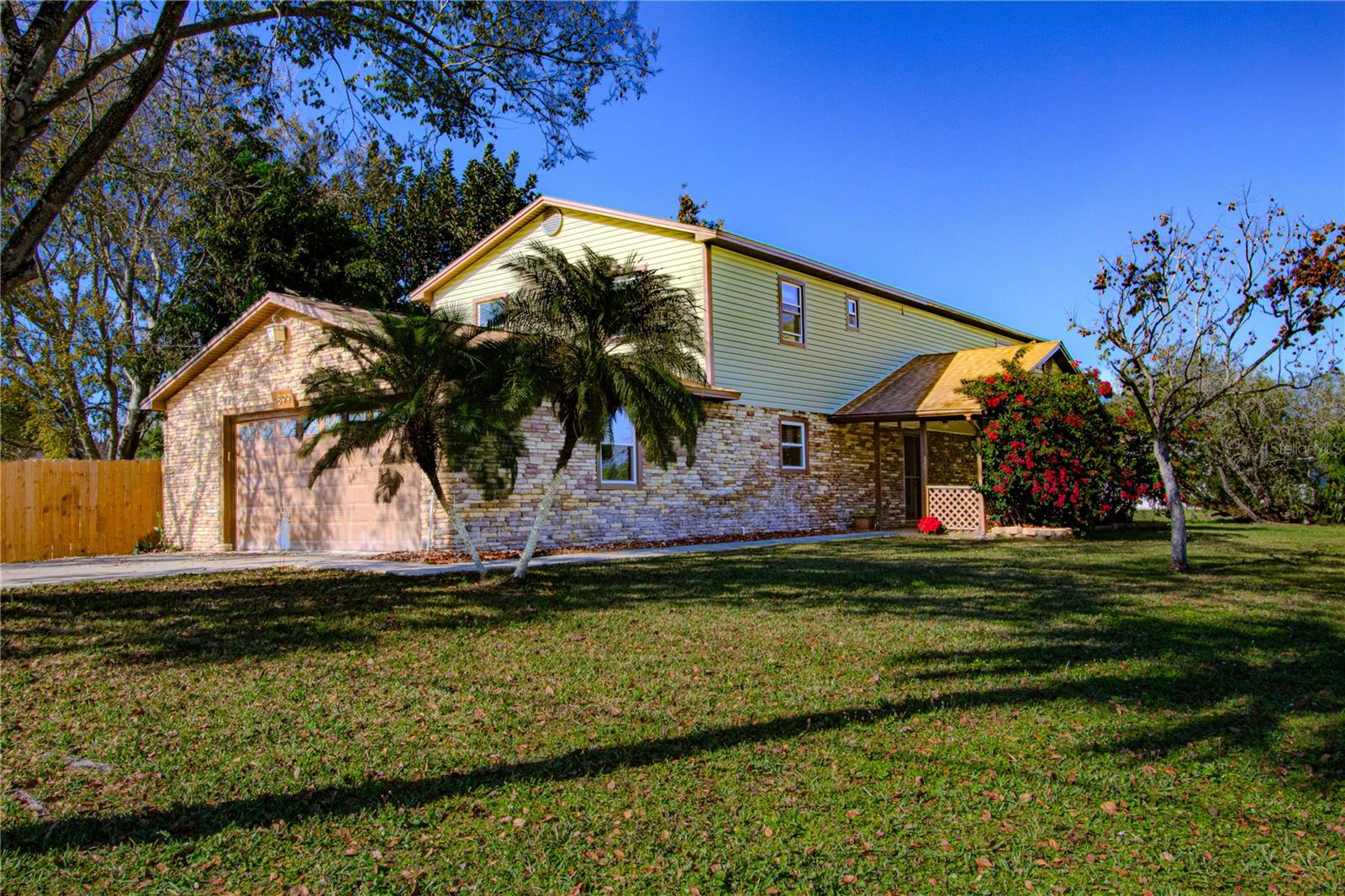 Single Family Residence in ST CLOUD, FL - Daniel Dourado