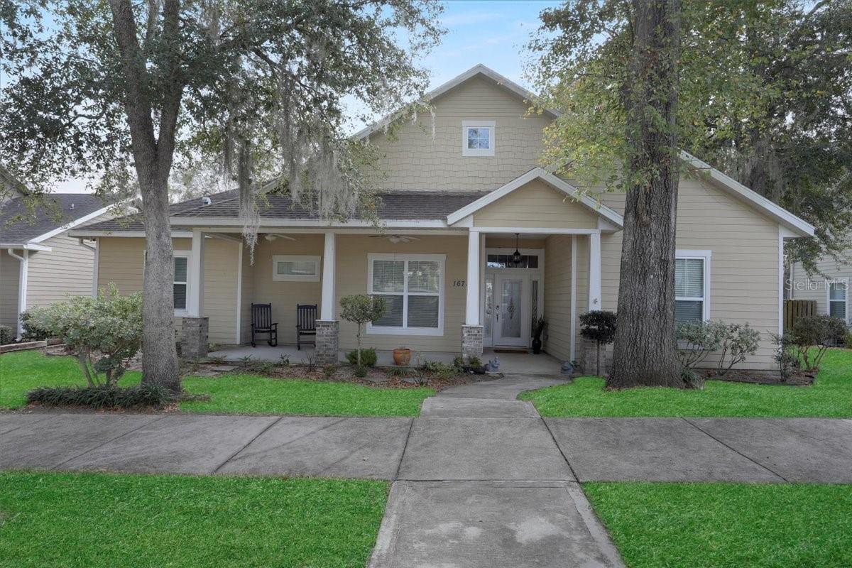 Single Family Residence em ALACHUA, FL - Daniel Dourado