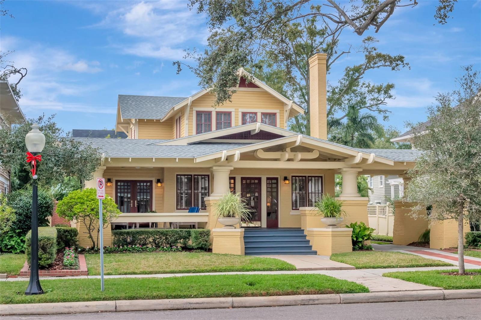 Single Family Residence in TAMPA, FL - Daniel Dourado
