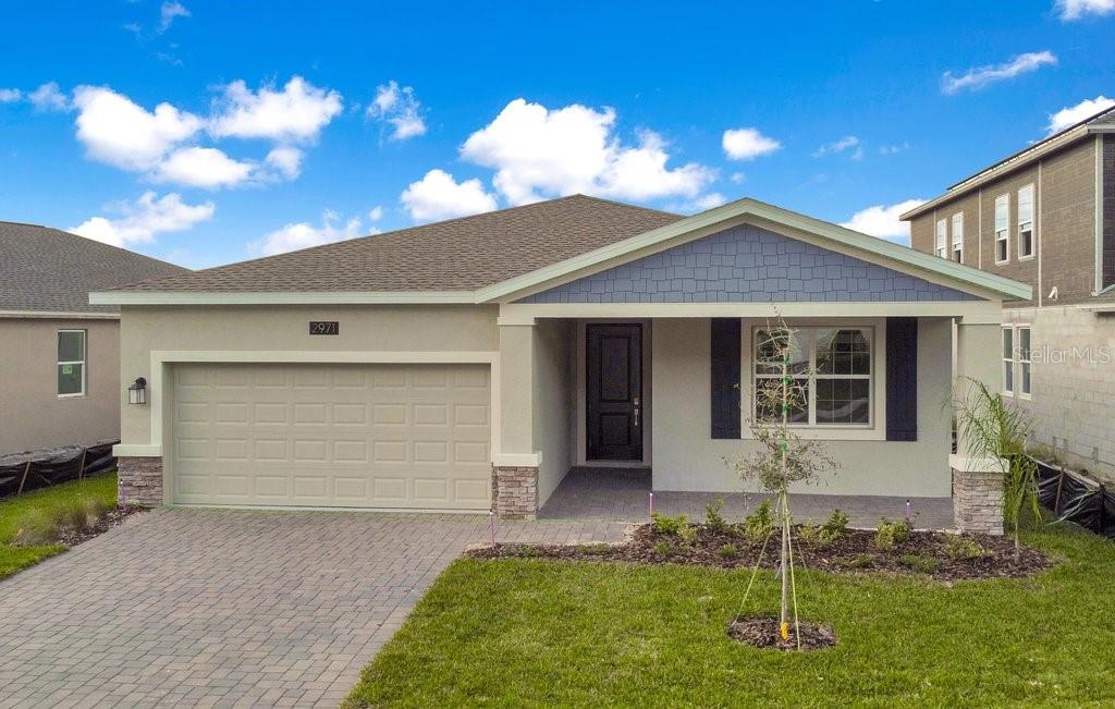 Single Family Residence in DAVENPORT, FL - Daniel Dourado