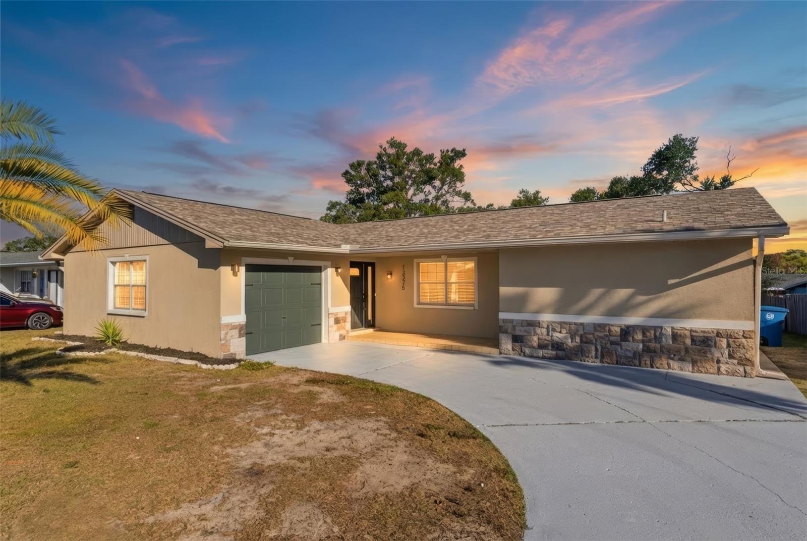 Single Family Residence in SPRING HILL, FL - Daniel Dourado