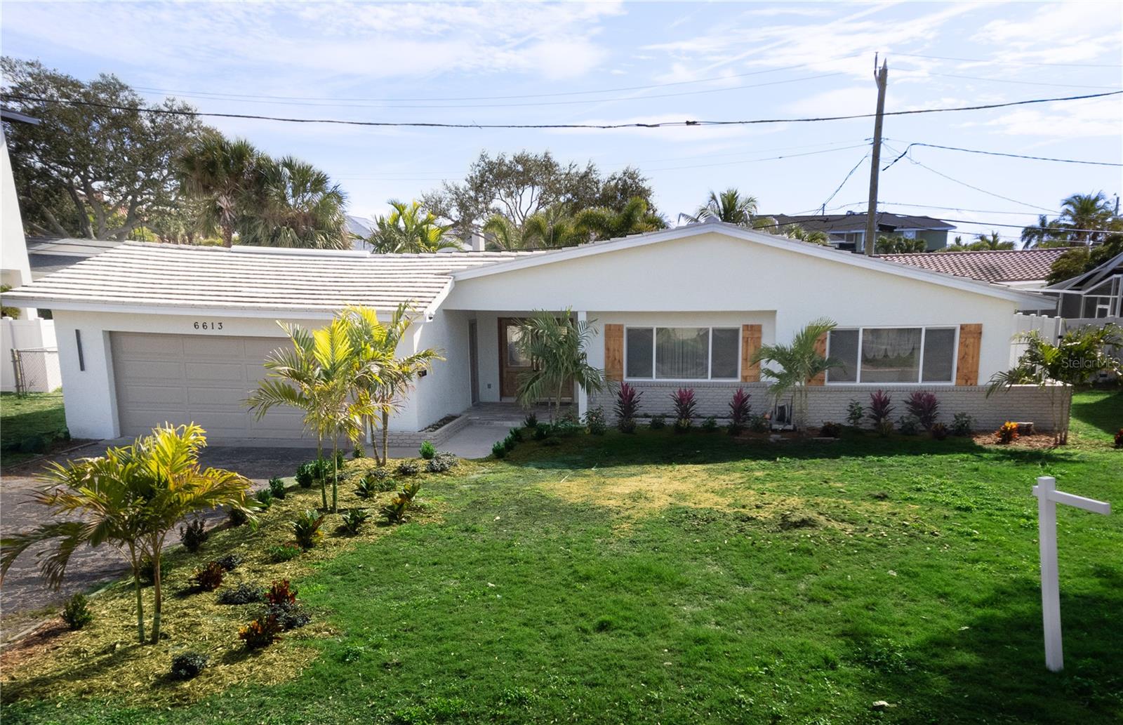 Single Family Residence em ST PETERSBURG, FL - Daniel Dourado