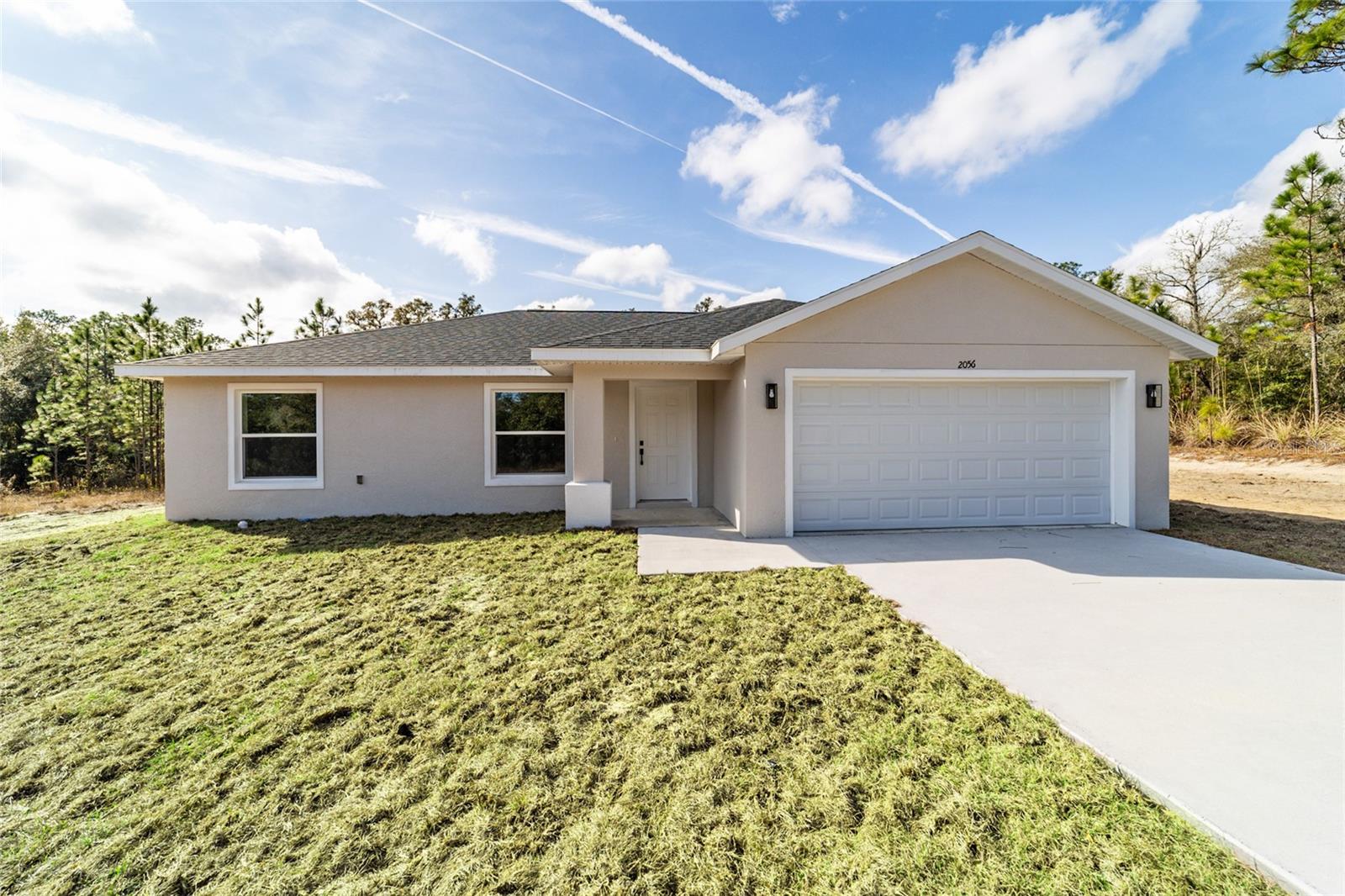 Single Family Residence in DUNNELLON, FL - Daniel Dourado
