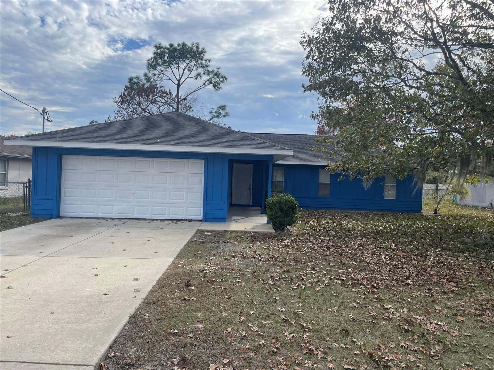 Single Family Residence in OCALA, FL - Daniel Dourado