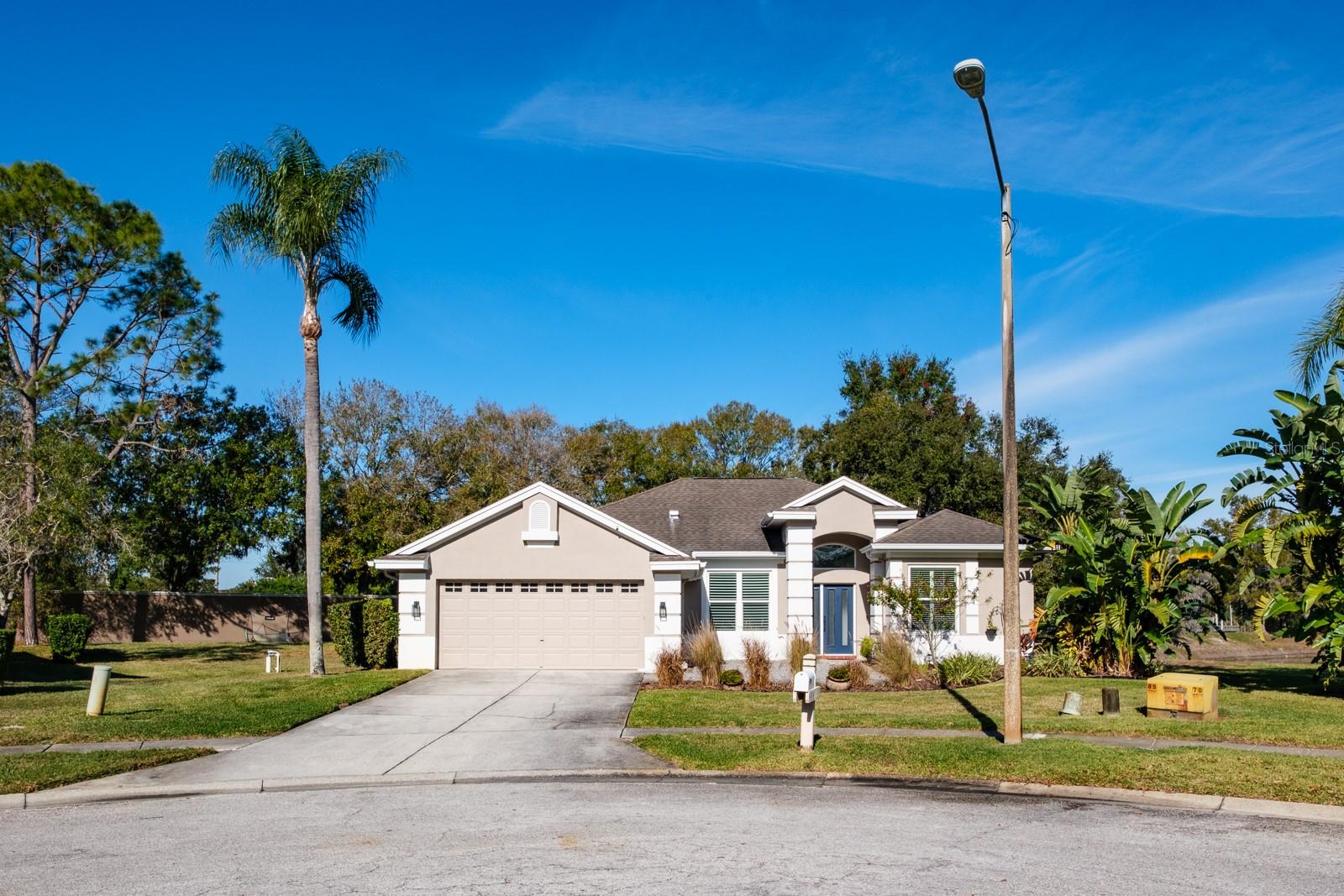 Single Family Residence em TARPON SPRINGS, FL - Daniel Dourado