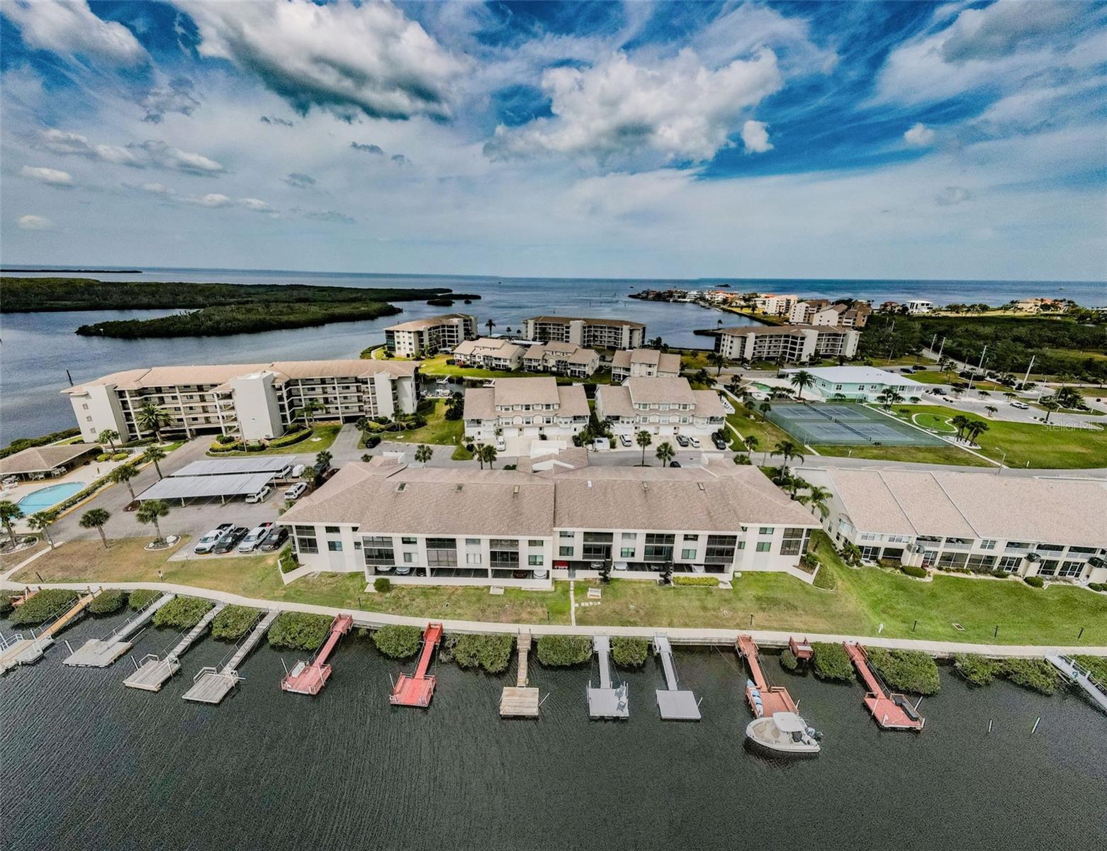 Condominium in PORT RICHEY, FL - Daniel Dourado