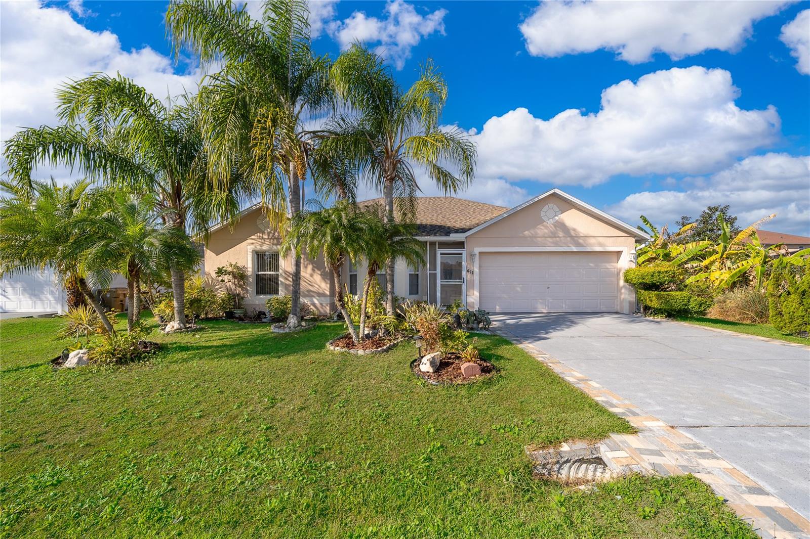 Single Family Residence em KISSIMMEE, FL - Daniel Dourado