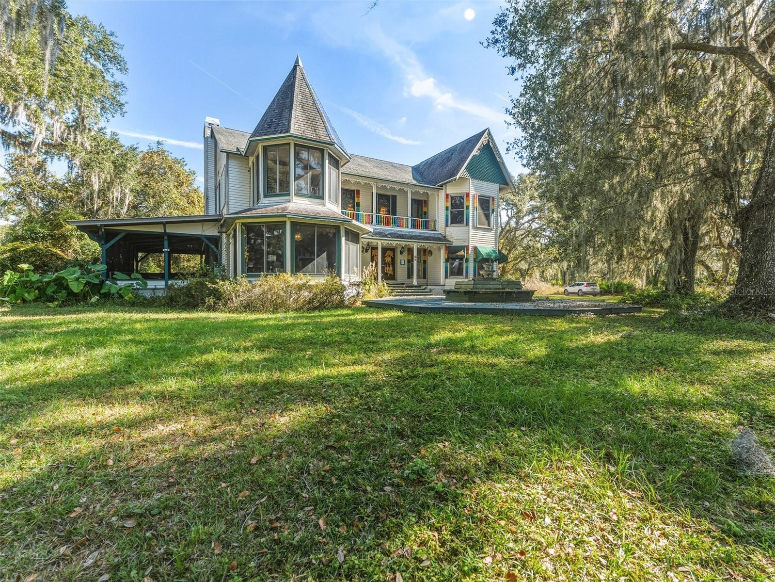 Single Family Residence em ZEPHYRHILLS, FL - Daniel Dourado