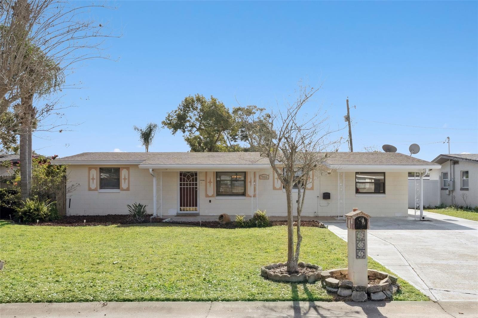 Single Family Residence em OCOEE, FL - Daniel Dourado