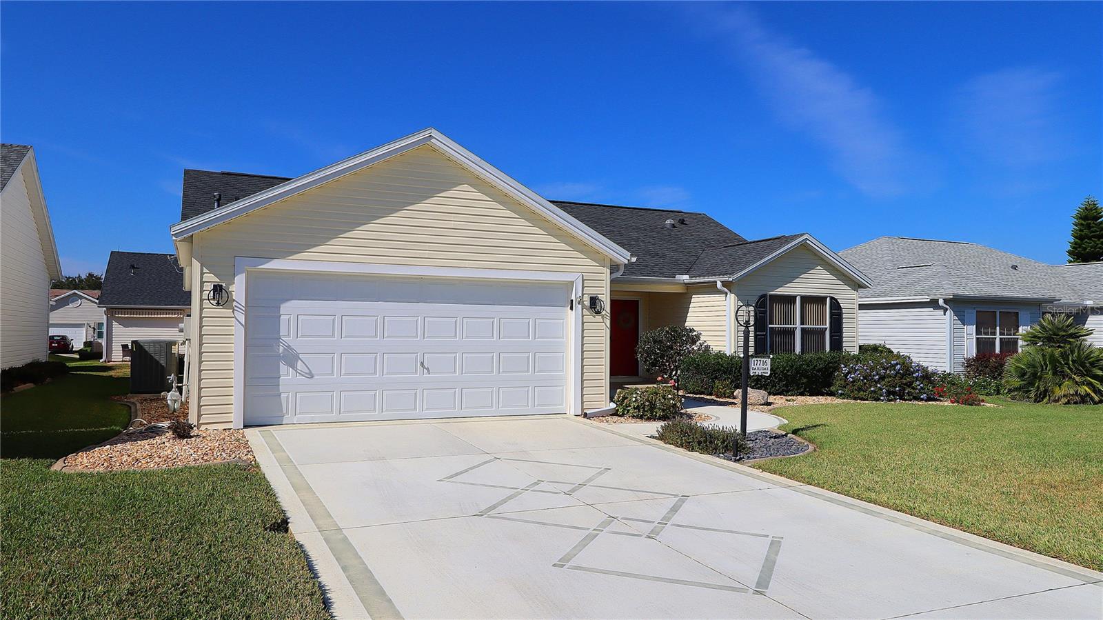 Single Family Residence em THE VILLAGES, FL - Daniel Dourado