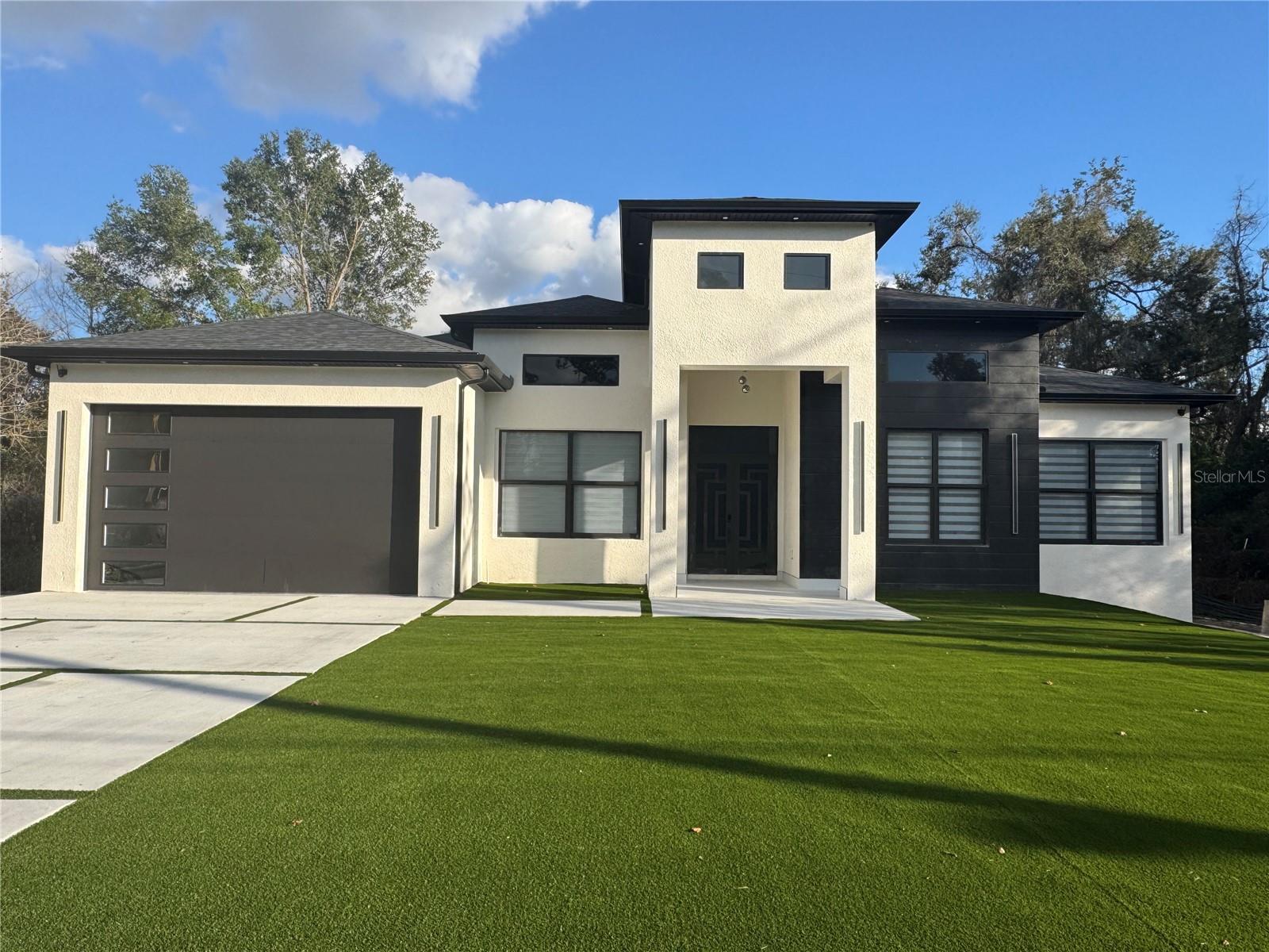 Single Family Residence in SPRING HILL, FL - Daniel Dourado