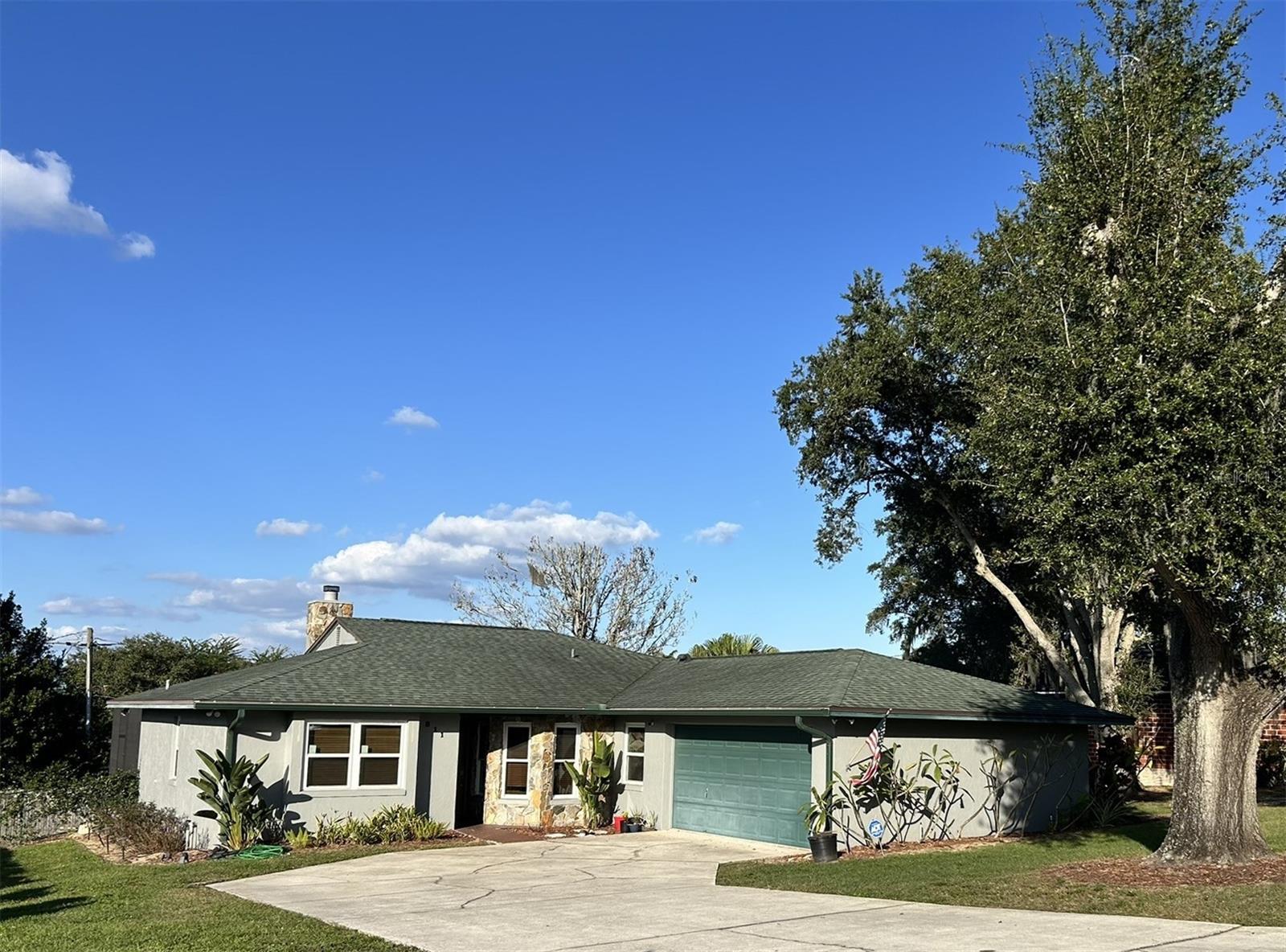 Single Family Residence em LAKE WALES, FL - Daniel Dourado