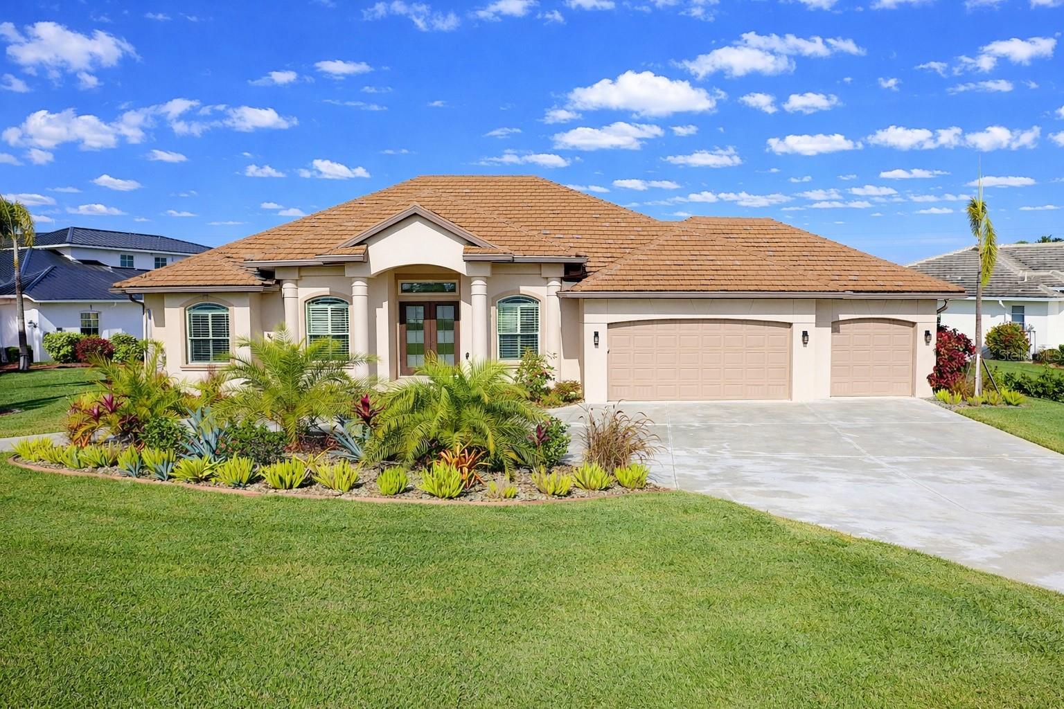 Single Family Residence em PUNTA GORDA, FL - Daniel Dourado