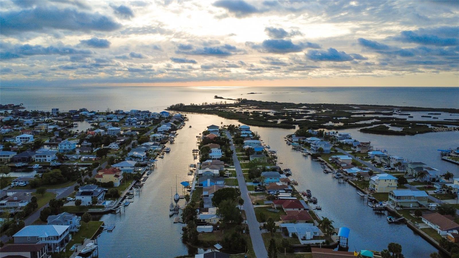 Single Family Residence em HERNANDO BEACH, FL - Daniel Dourado