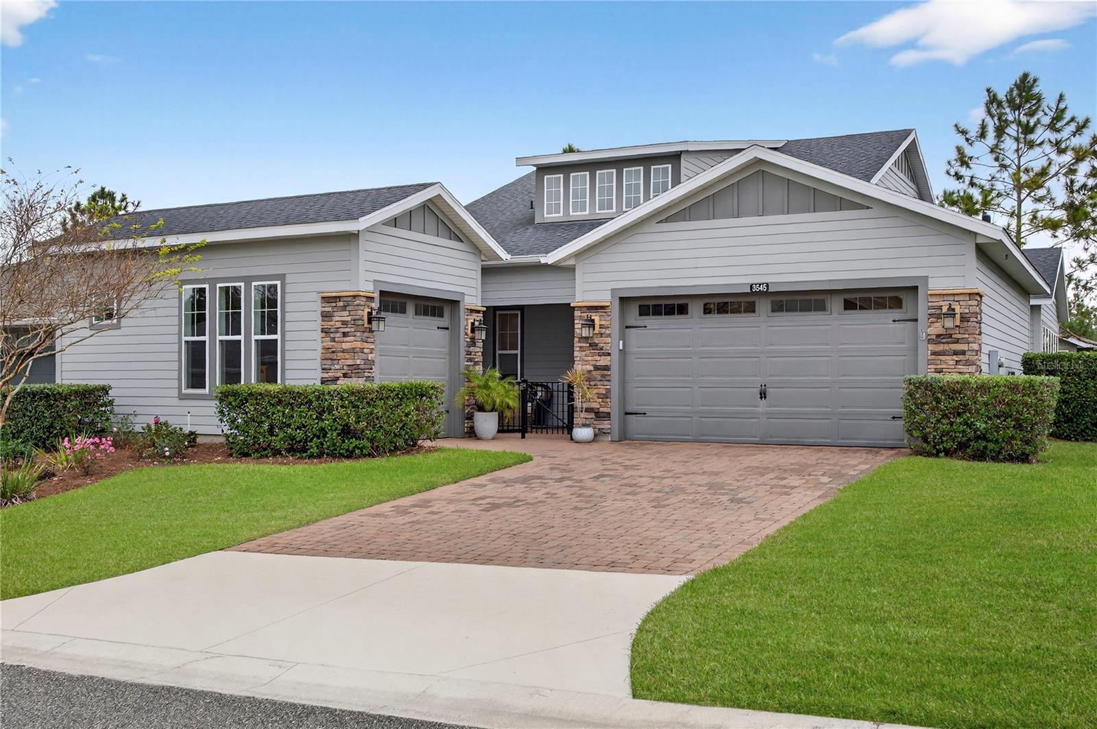 Single Family Residence in OCALA, FL - Daniel Dourado