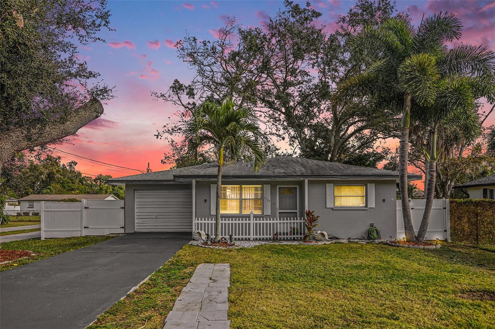 Single Family Residence em BRADENTON, FL - Daniel Dourado