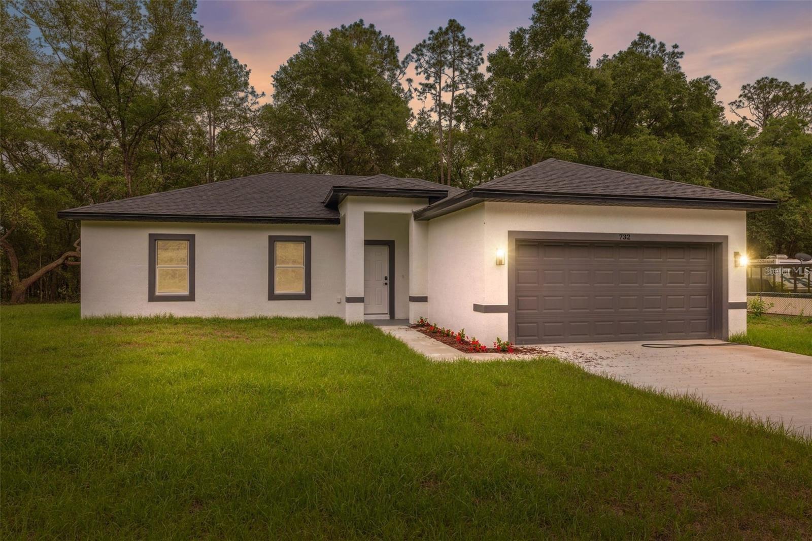 Single Family Residence in DUNNELLON, FL - Daniel Dourado