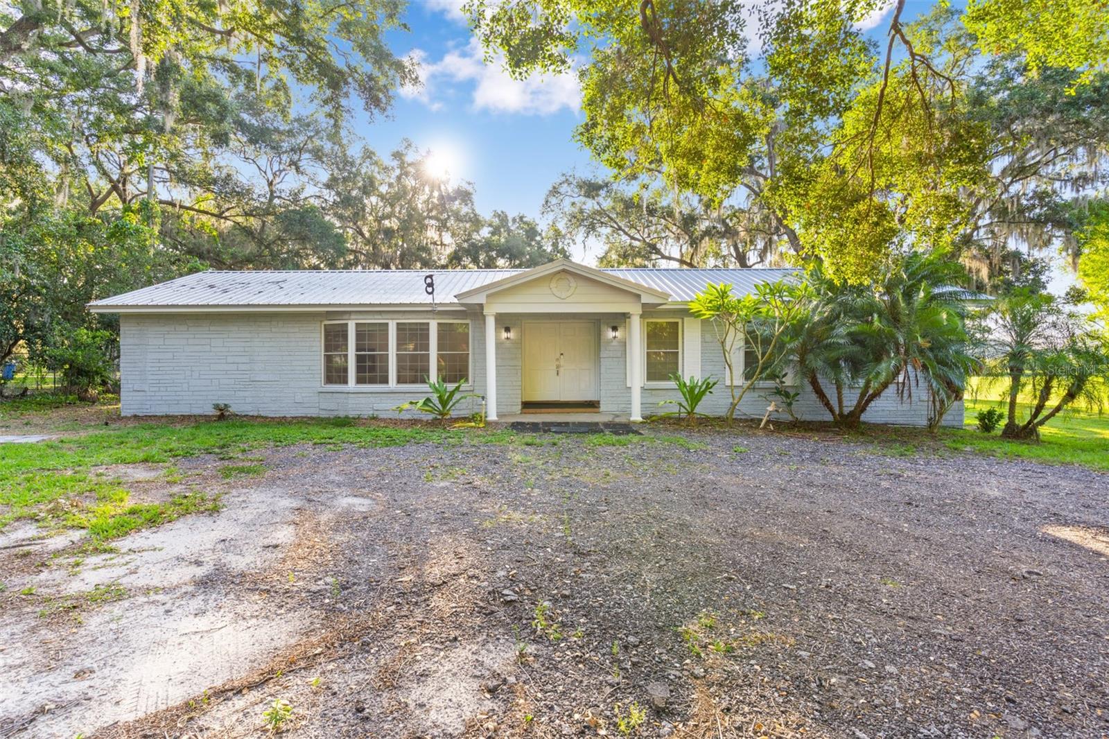 Single Family Residence in PLANT CITY, FL - Daniel Dourado