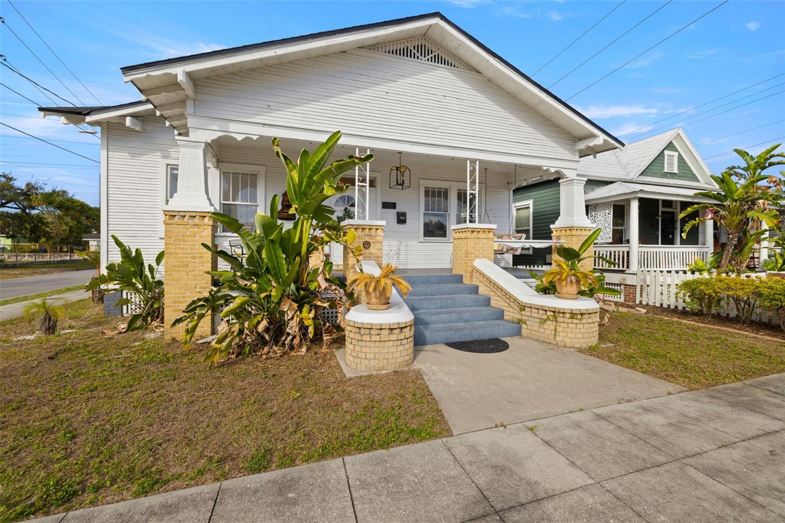 Single Family Residence in TAMPA, FL - Daniel Dourado