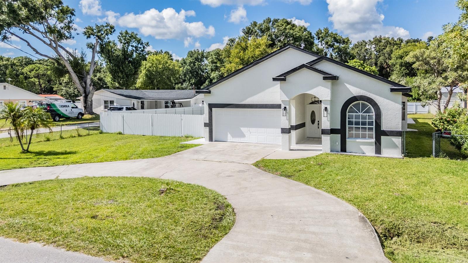 Single Family Residence in TAMPA, FL - Daniel Dourado