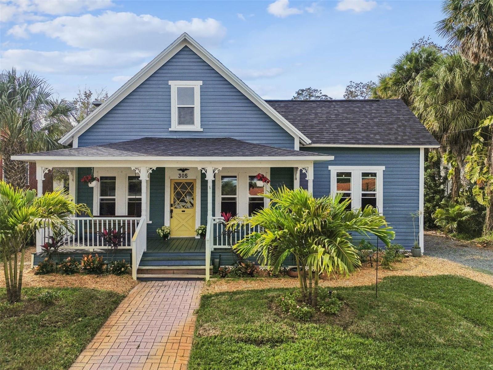 Single Family Residence em TARPON SPRINGS, FL - Daniel Dourado