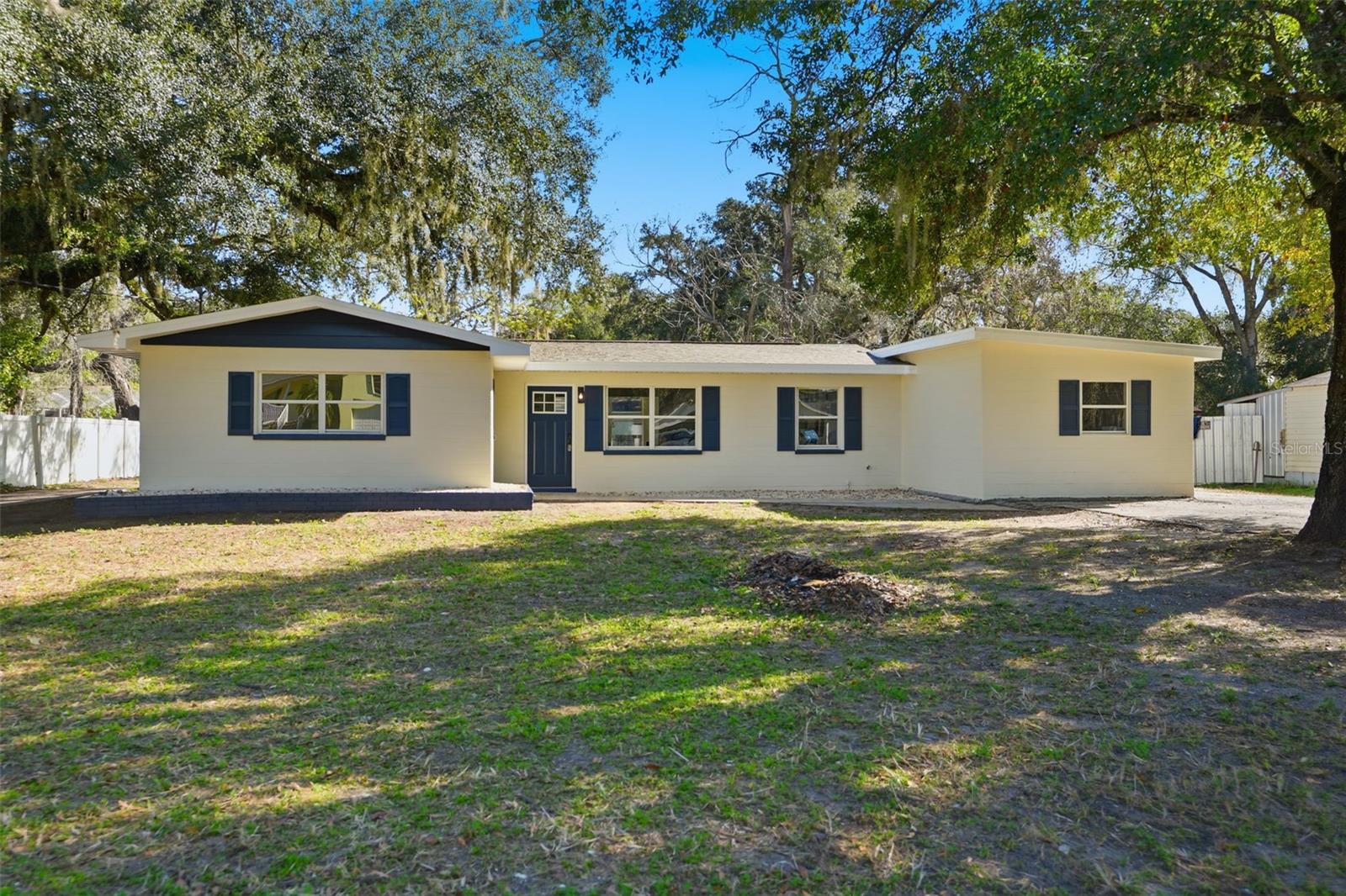 Single Family Residence em DADE CITY, FL - Daniel Dourado