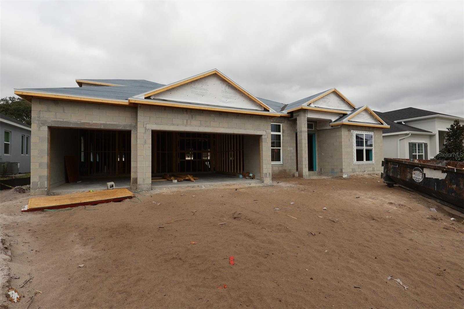 Single Family Residence em OVIEDO, FL - Daniel Dourado