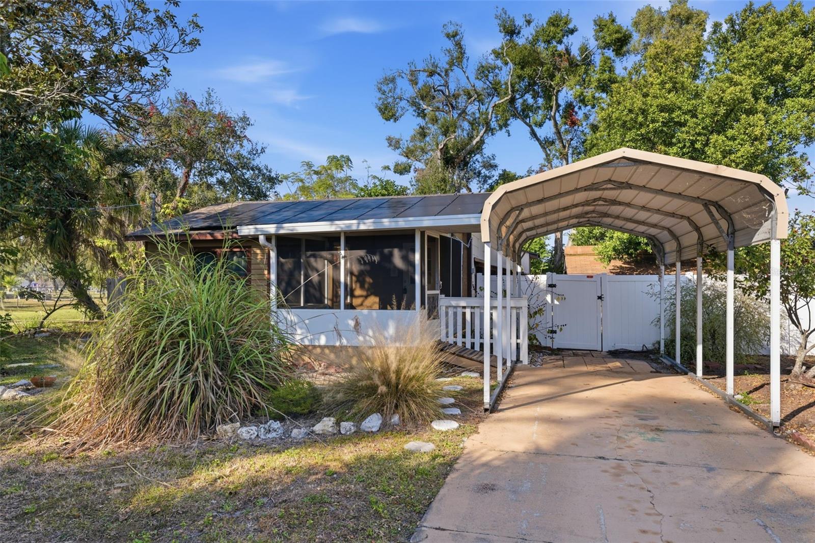 Single Family Residence em PALMETTO, FL - Daniel Dourado