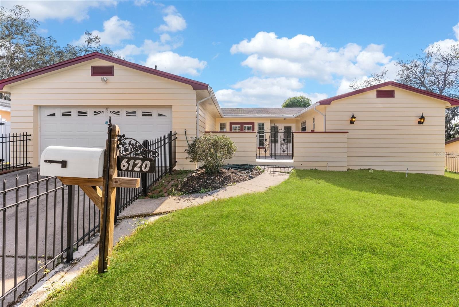 Single Family Residence em ORLANDO, FL - Daniel Dourado