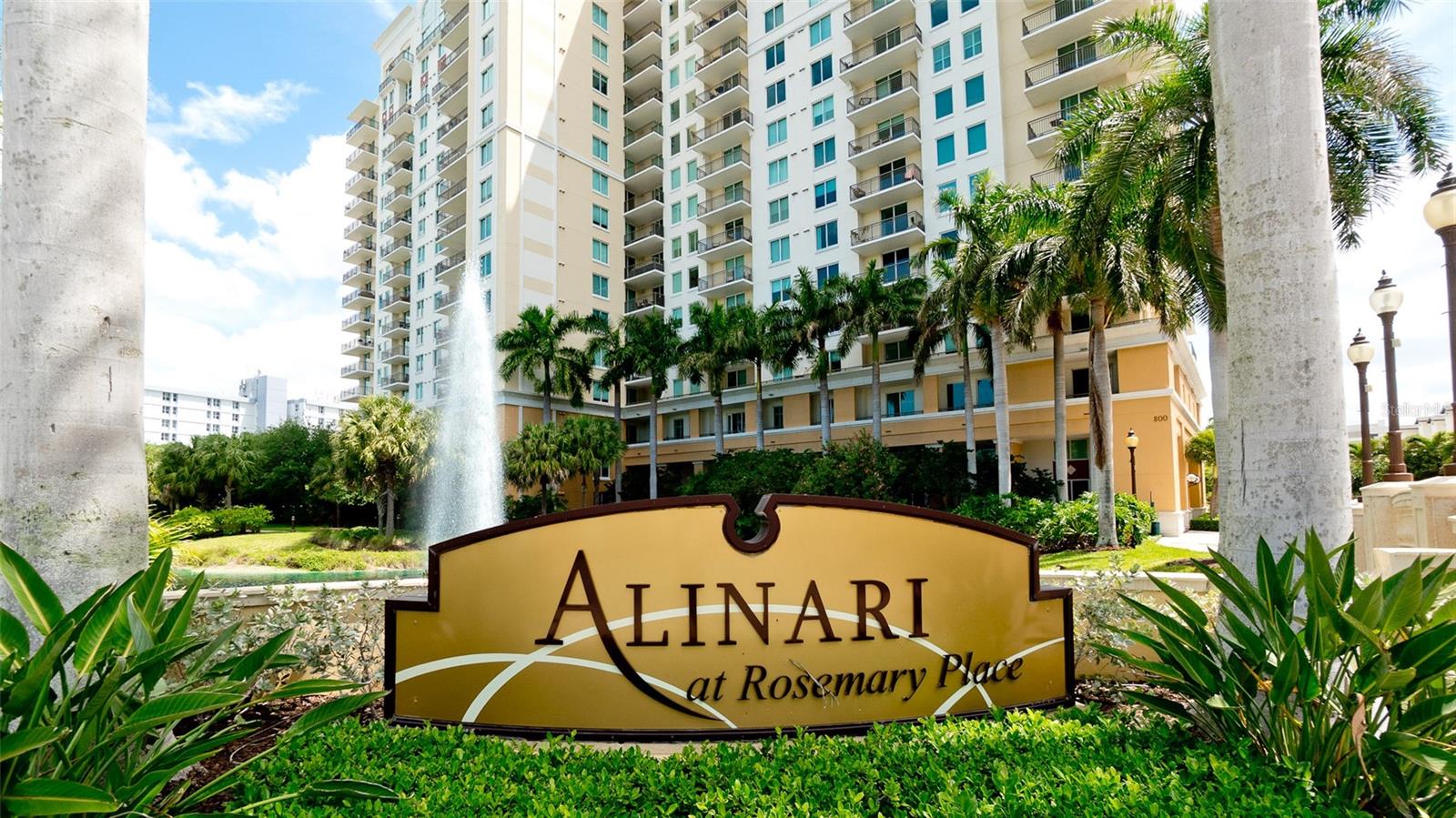 Condominium in SARASOTA, FL - Daniel Dourado