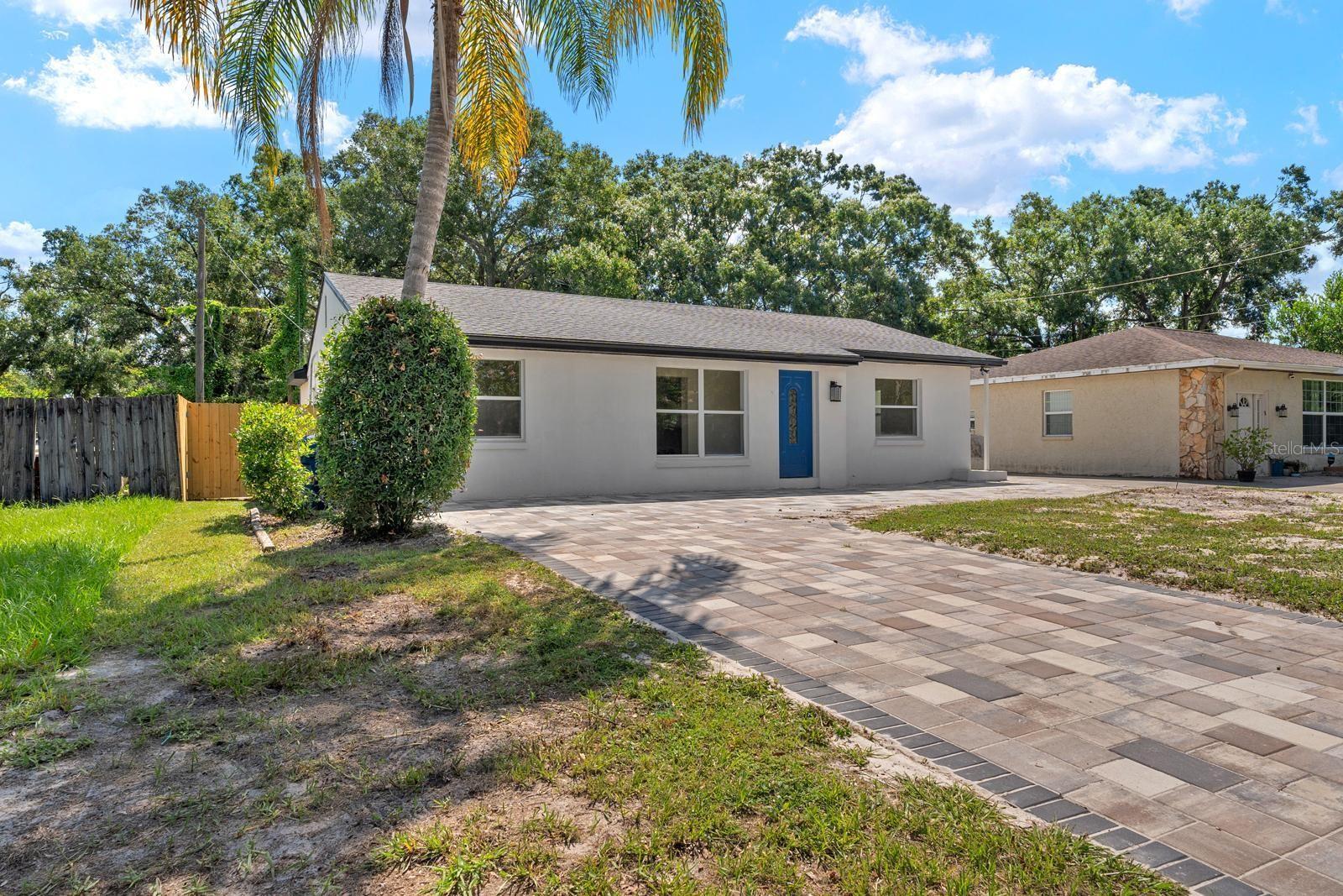 Single Family Residence in TAMPA, FL - Daniel Dourado