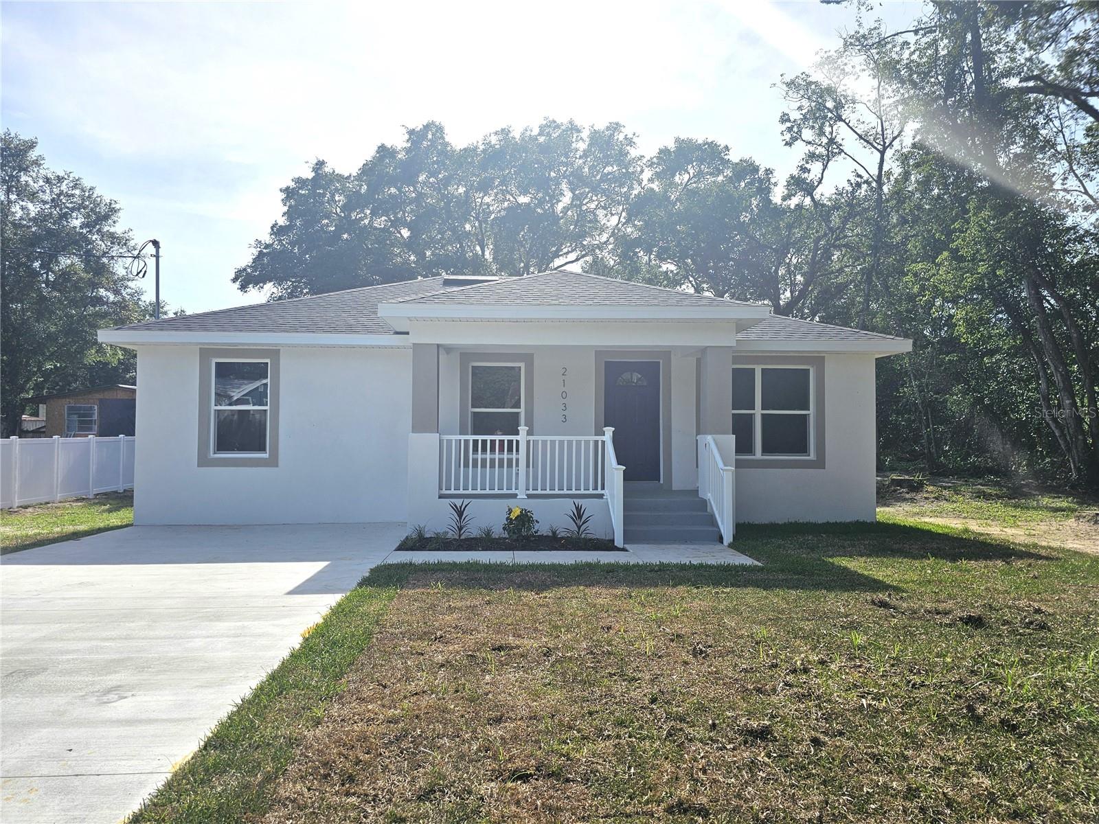 Single Family Residence in DADE CITY, FL - Daniel Dourado